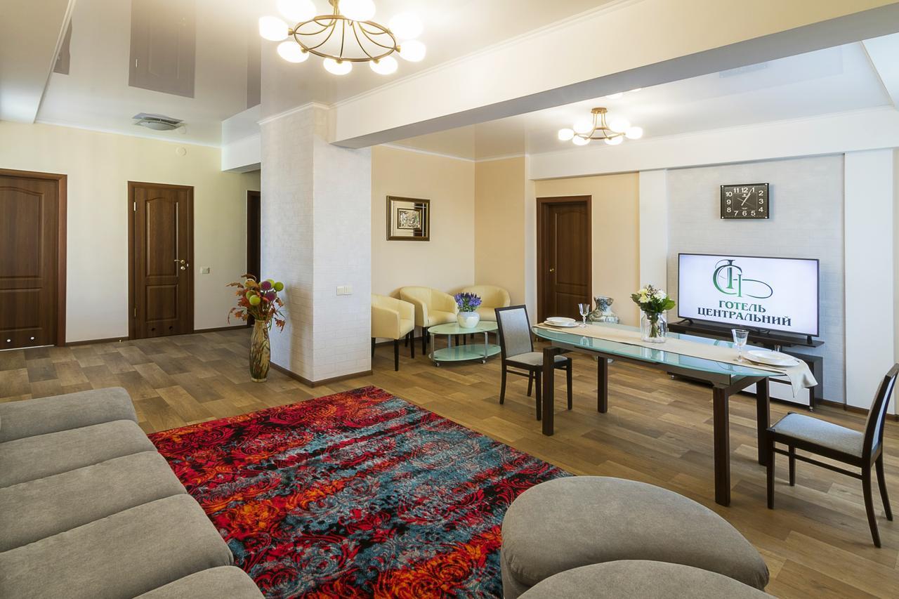 Centralny Hotel Kryvyi Rih Exterior foto